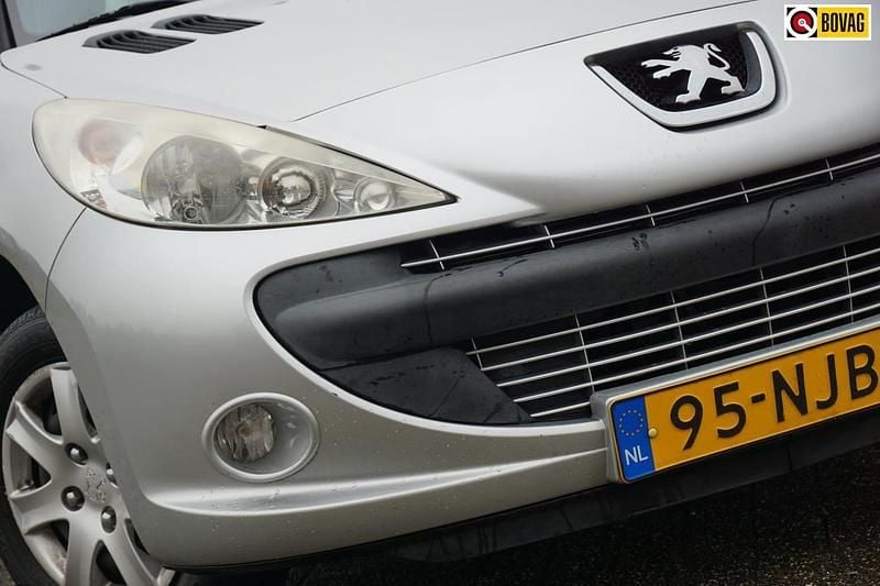 Occasion Peugeot 206 2010 Grijs (metallic) Hatchback