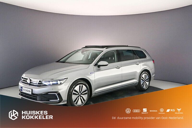 Pyrit silver Gebruikt 2021 VW Passat Business Stationwagen | € 29.400 (Iets duurder) - Afbeelding 1/4