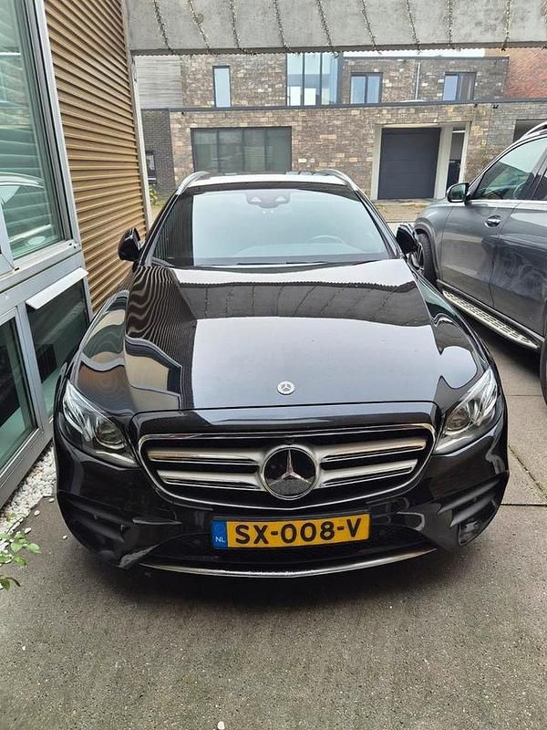 Gebruikt 2018 Mercedes E200 AMG | € 23.950 (Super prijs) - Afbeelding 1/4
