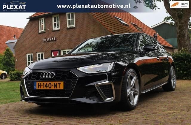 Zwart Gebruikt 2020 Audi A4 S-Line Sedan | € 30.945 (Eerlijke prijs) - Afbeelding 1/4