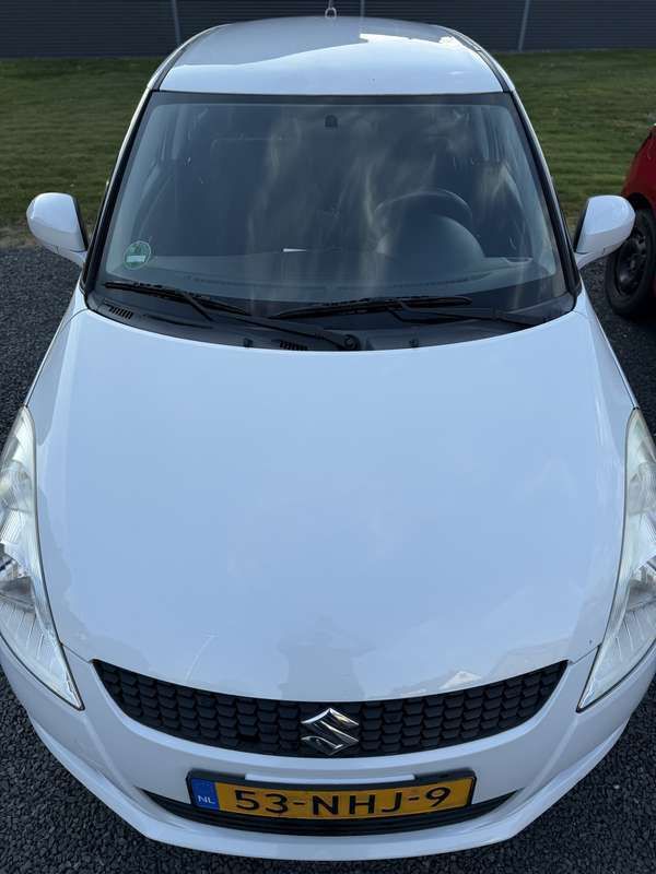 Wit Gebruikt 2010 Suzuki Swift Hatchback | € 2.899 (Super prijs) - Afbeelding 1/4