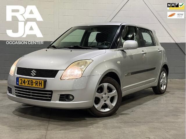 Zilver Occasion 2007 Suzuki Swift Exclusive Hatchback | € 3.450 (Eerlijke prijs) - Afbeelding 1/4