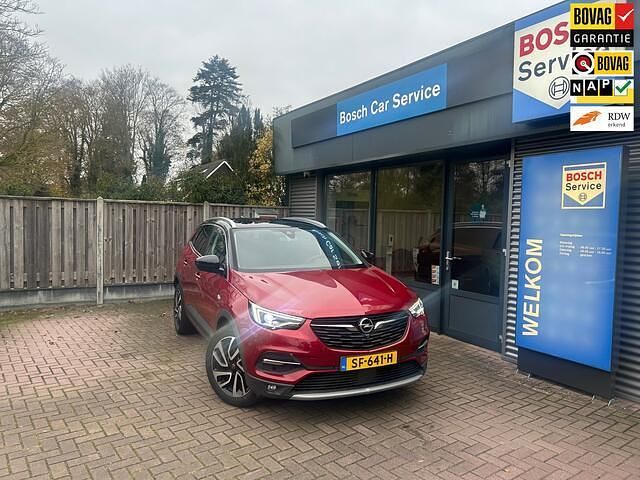 Rood Gebruikt 2018 Opel Grandland X Innovation SUV | € 17.950 (Eerlijke prijs) - Afbeelding 1/4