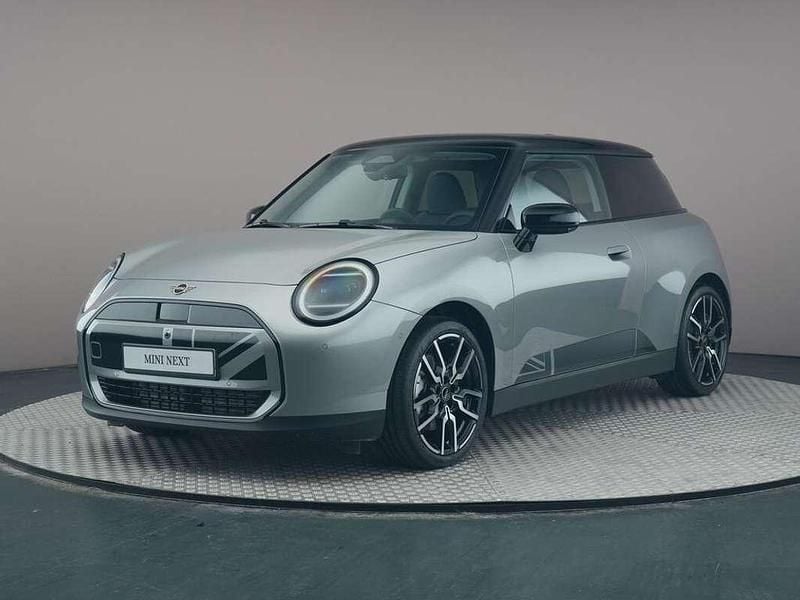 Grijs Nieuw 2024 Mini Cooper Classic Hatchback | € 31.200 (Eerlijke prijs) - Afbeelding 1/4