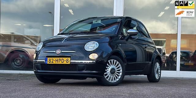 Zwart Gebruikt 2009 Fiat 500 Lounge Hatchback | € 5.694 (Eerlijke prijs) - Afbeelding 1/3