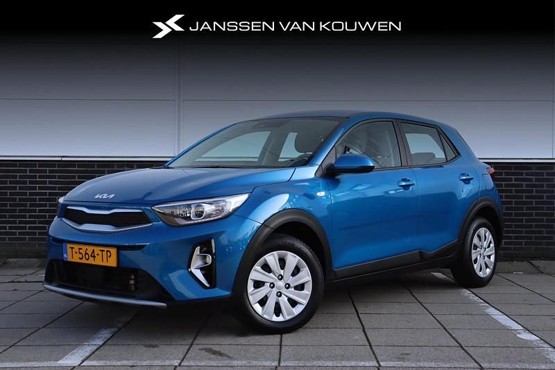 Blauw Gebruikt 2023 Kia Stonic Comfort SUV | € 18.945 (Goede deal) - Afbeelding 1/4