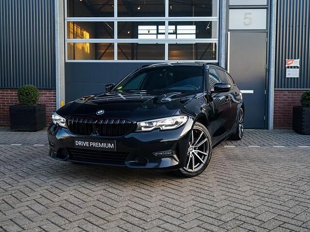 Occasion BMW 320 Executive 190 PK (139 kW) 2020 Zwart Stationwagen