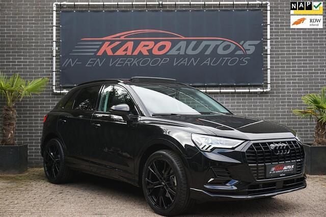 Zwart Gebruikt 2021 Audi Q3 Black Edition SUV | € 36.950 (Goede deal) - Afbeelding 1/4