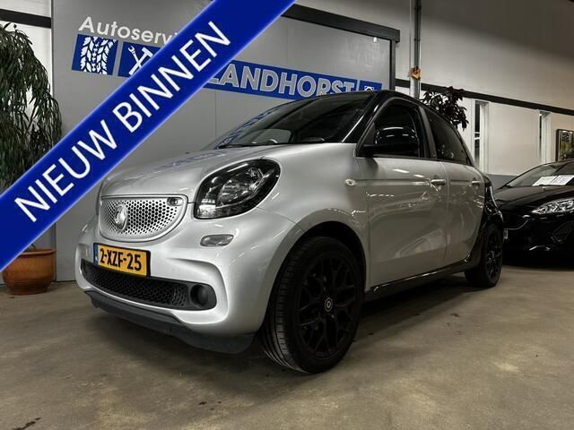 Grijs Gebruikt 2014 Smart ForFour Passion Hatchback | € 6.495 (Eerlijke prijs) - Afbeelding 1/4