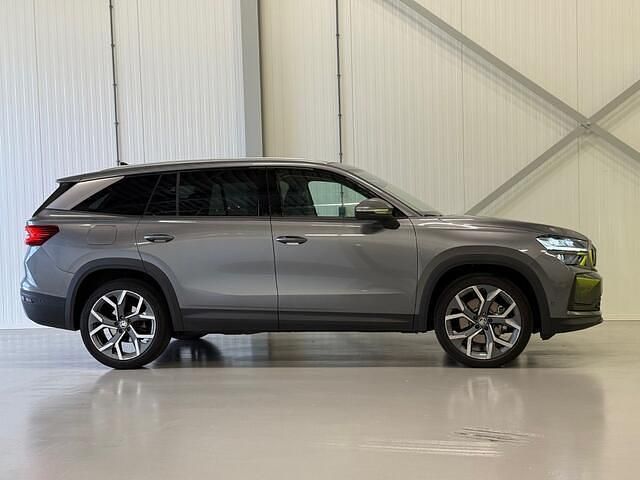 Occasion Skoda Kodiaq SportLine 150 PK (110 kW) 2024 Grijs (metallic) SUV