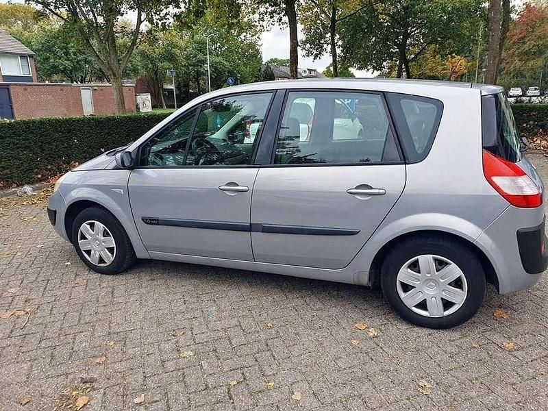 Occasion Renault Scénic II 113 PK (83 kW) 2005 MPV