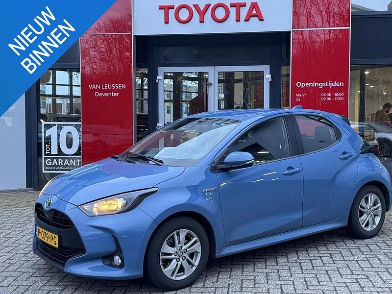 Occasion Toyota Yaris Hybrid Active 116 PK (85 kW) 2021 Blauw Hatchback