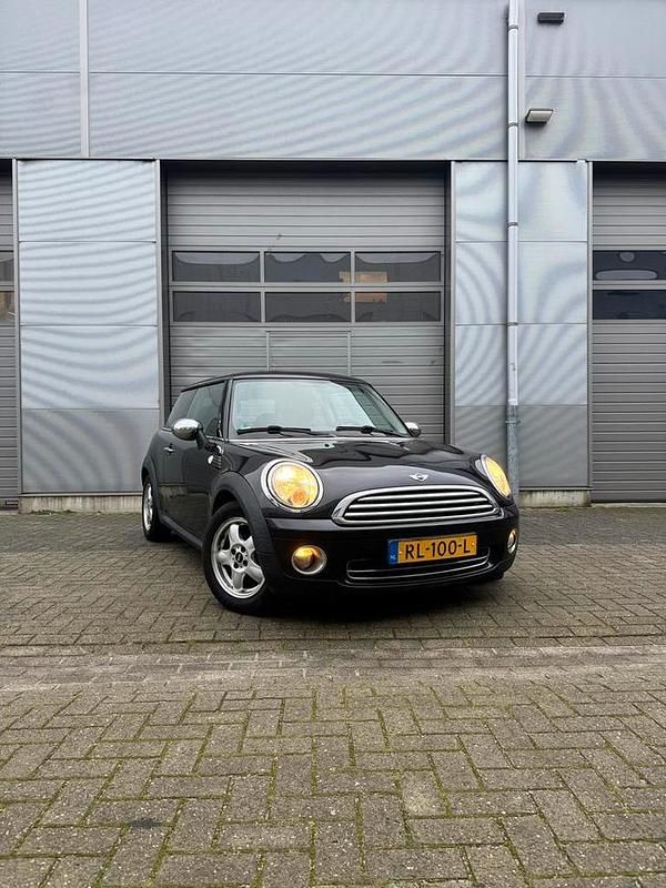 Gebruikt 2008 Mini Cooper Hatchback | € 2.399 (Super prijs) - Afbeelding 1/4