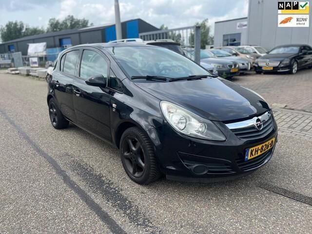 Zwart Gebruikt 2010 Opel Corsa Hatchback | € 1.999 (Goede deal) - Afbeelding 1/4