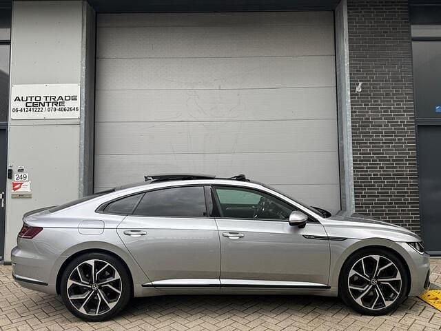 Occasion VW Arteon Business 281 PK (206 kW) 2017 Grijs Hatchback