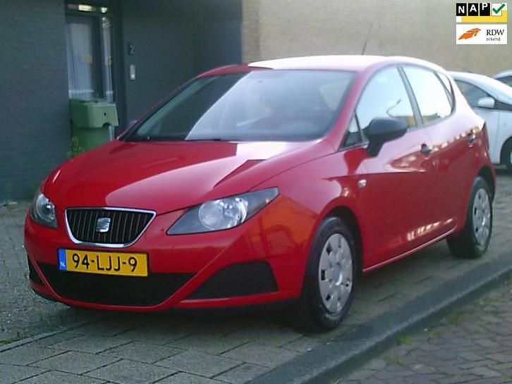 Gebruikt 2010 Seat Ibiza | € 2.650 - Afbeelding 1/1