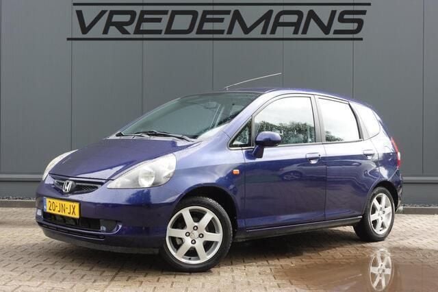 Blauw Gebruikt 2002 Honda Jazz ES Hatchback | € 1.250 (Eerlijke prijs) - Afbeelding 1/4