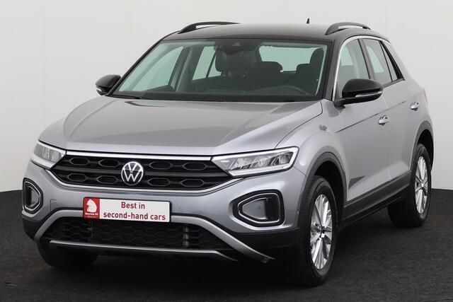 Grijs Gebruikt 2024 VW T-Roc Life SUV | € 27.995 (Super prijs) - Afbeelding 1/4