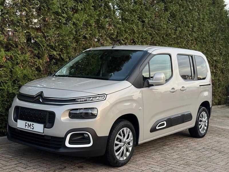 Grijs Occasion 2020 Citroën Berlingo Feel MPV | € 21.890 (Eerlijke prijs) - Afbeelding 1/4
