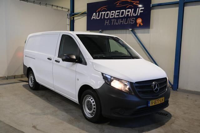 Wit Gebruikt 2018 Mercedes Vito MPV | € 8.950 (Super prijs) - Afbeelding 1/4