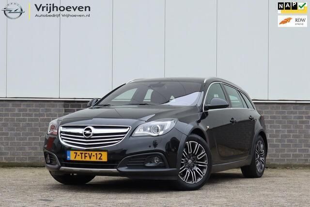 Zwart Gebruikt 2014 Opel Insignia Country Tourer Stationwagen | € 17.750 - Afbeelding 1/4