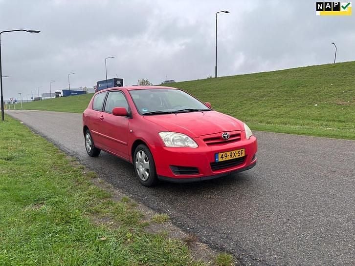 Gebruikt 2005 Toyota Corolla | € 1.350 - Afbeelding 1/4