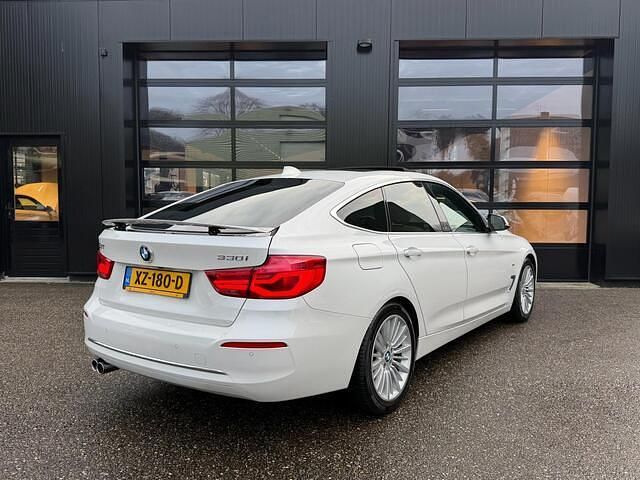 Occasion BMW 330 Luxury Line 252 PK (185 kW) 2017 Wit (metallic) Hatchback