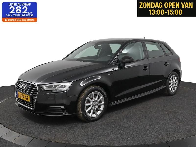 Zwart Gebruikt 2018 Audi A3 Sportback Sport Hatchback | € 17.450 (Eerlijke prijs) - Afbeelding 1/4