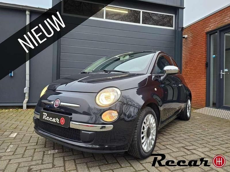 Zwart, metallic lak Gebruikt 2013 Fiat 500 Easy Hatchback | € 5.495 (Eerlijke prijs) - Afbeelding 1/4