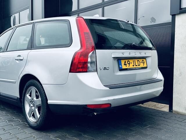 Occasion Volvo V50 109 PK (80 kW) 2009 Grijs (metallic) Stationwagen