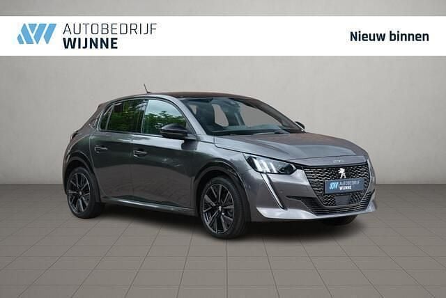 Grijs Gebruikt 2023 Peugeot 208 GT Hatchback | € 19.950 (Eerlijke prijs) - Afbeelding 1/4
