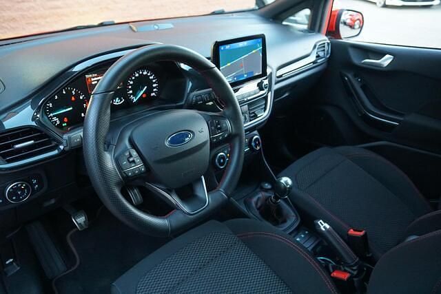 Occasion Ford Fiesta ST-Line X 125 PK (91 kW) 2021 Rood Hatchback
