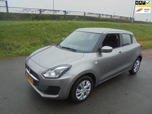 Occasion Suzuki Swift Comfort 83 PK (61 kW) 2023 Grijs Hatchback