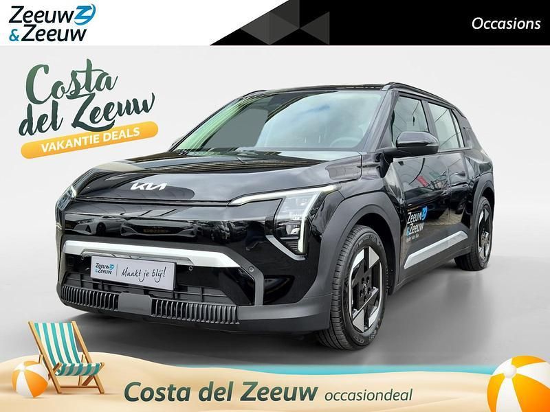 Zwart Gebruikt 2025 Kia EV3 3 SUV | € 34.940 - Afbeelding 1/4
