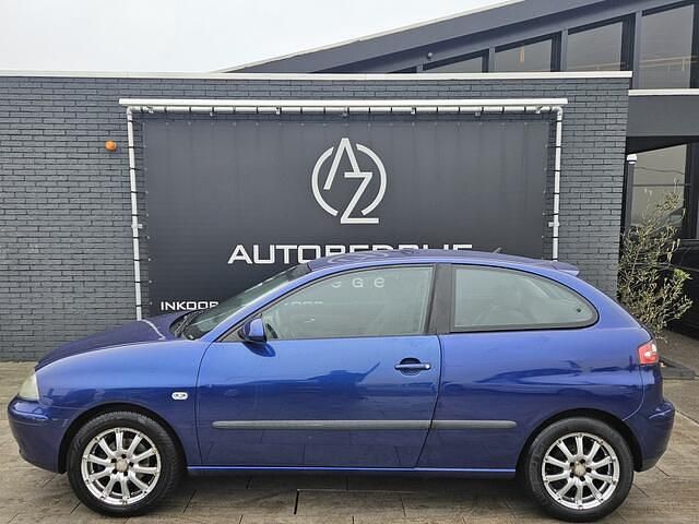 Blauw Occasion 2002 Seat Ibiza Hatchback | € 999 (Eerlijke prijs) - Afbeelding 1/4