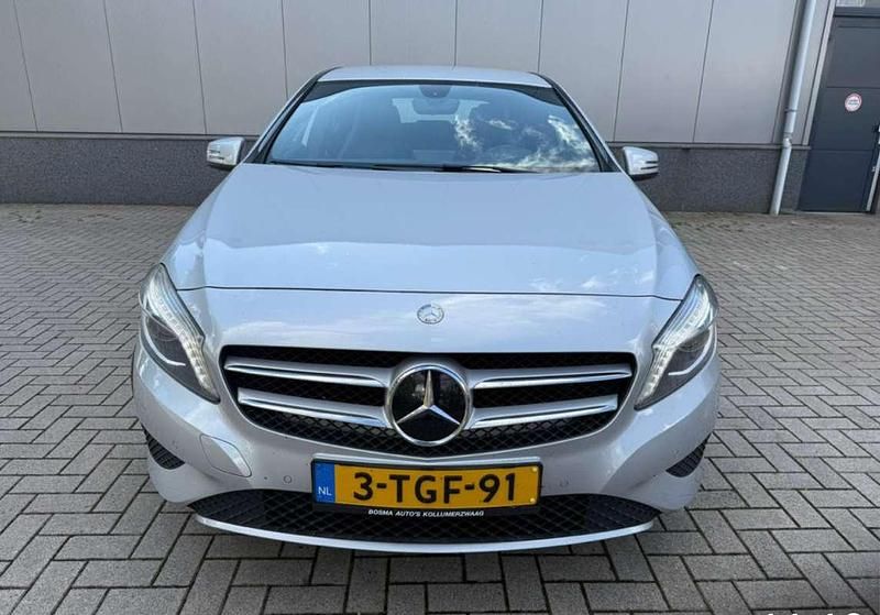 Grijs Gebruikt 2014 Mercedes A180 Ambition Stationwagen | € 12.500 (Eerlijke prijs) - Afbeelding 1/4