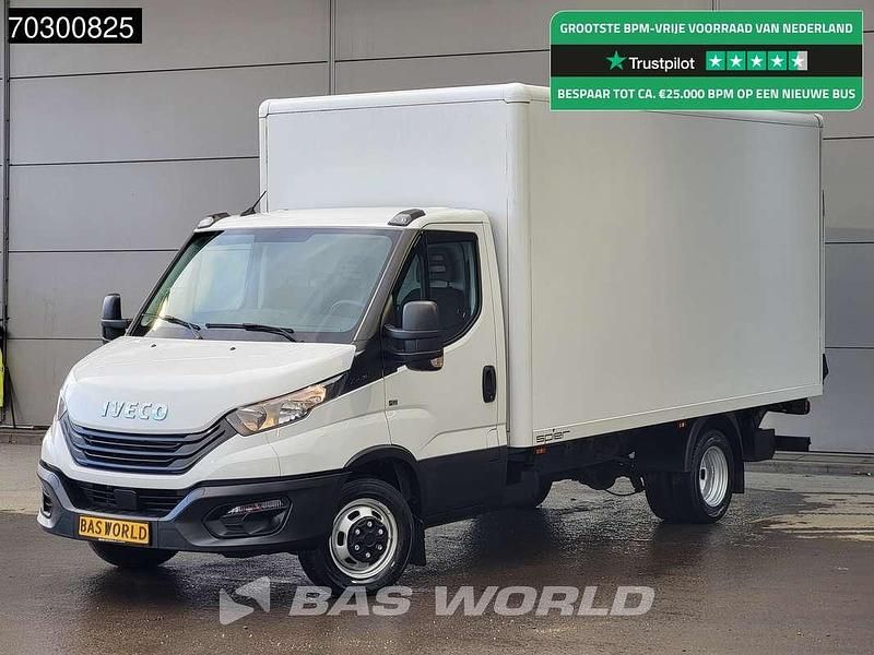 Wit Gebruikt 2023 Iveco Daily Van | € 24.150 (Eerlijke prijs) - Afbeelding 1/3