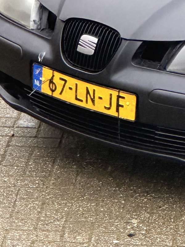 Zwart Gebruikt 2003 Seat Ibiza Stella Hatchback | € 999 (Iets duurder) - Afbeelding 1/4