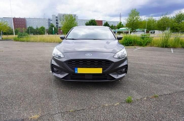 Gebruikt 2019 Ford Focus ST-Line | € 15.000 (Eerlijke prijs) - Afbeelding 1/4