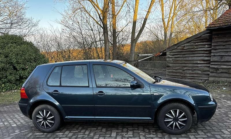 Occasion VW Golf IV 105 PK (77 kW) 2002 Sedan