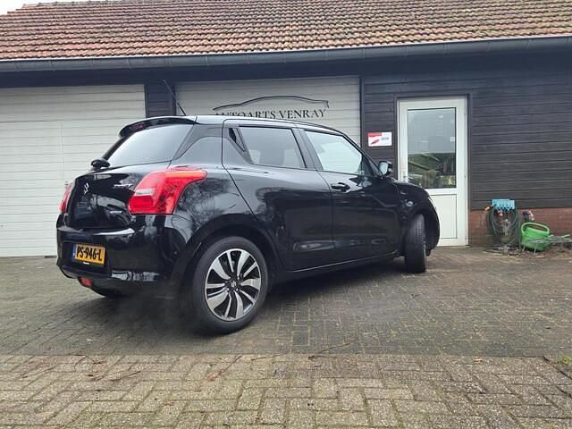 Occasion Suzuki Swift 90 PK (66 kW) 2017 Zwart Hatchback