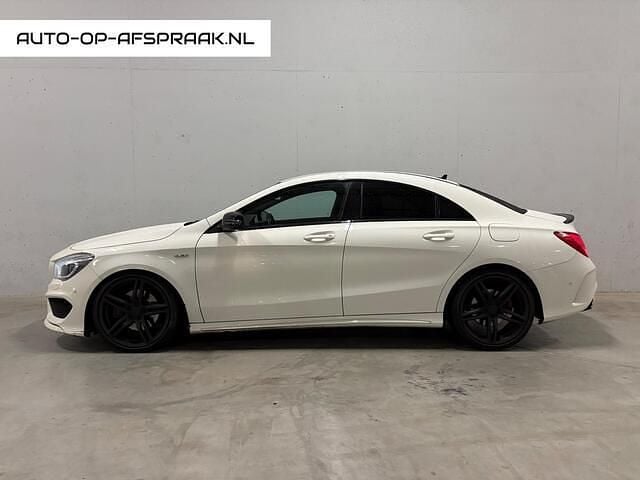 Wit Gebruikt 2015 Mercedes CLA250 AMG Sedan | € 16.888 (Goede deal) - Afbeelding 1/4