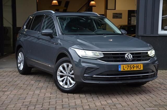 Occasion VW Tiguan Life 150 PK (110 kW) 2021 Grijs SUV