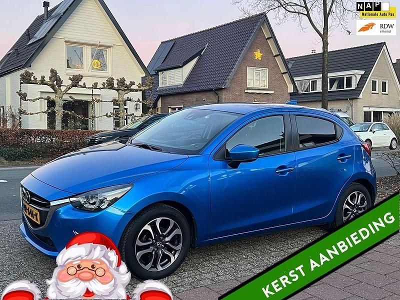 Blauw (metallic) Occasion 2017 Mazda 2 Hatchback | € 12.780 (Eerlijke prijs) - Afbeelding 1/3