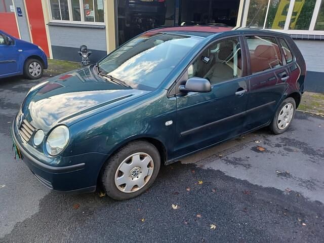 Groen Gebruikt 2002 VW Polo Hatchback | € 1.099 (Eerlijke prijs) - Afbeelding 1/4