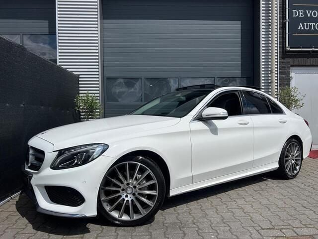 Wit Gebruikt 2015 Mercedes C200 AMG Sedan | € 21.750 (Eerlijke prijs) - Afbeelding 1/4
