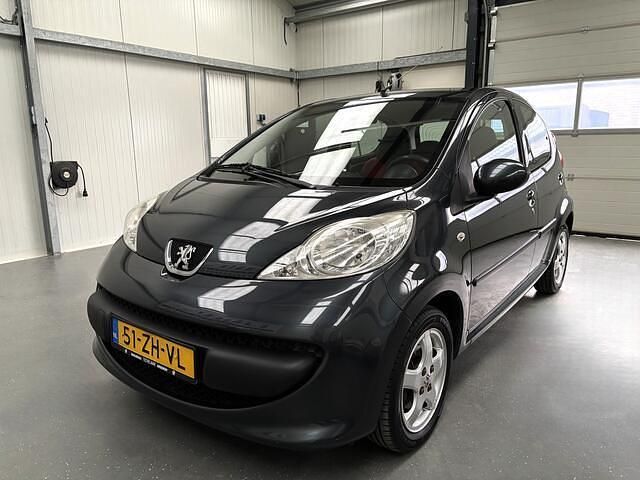 Occasion Peugeot 107 Urban Move 68 PK (50 kW) 2008 Grijs Hatchback