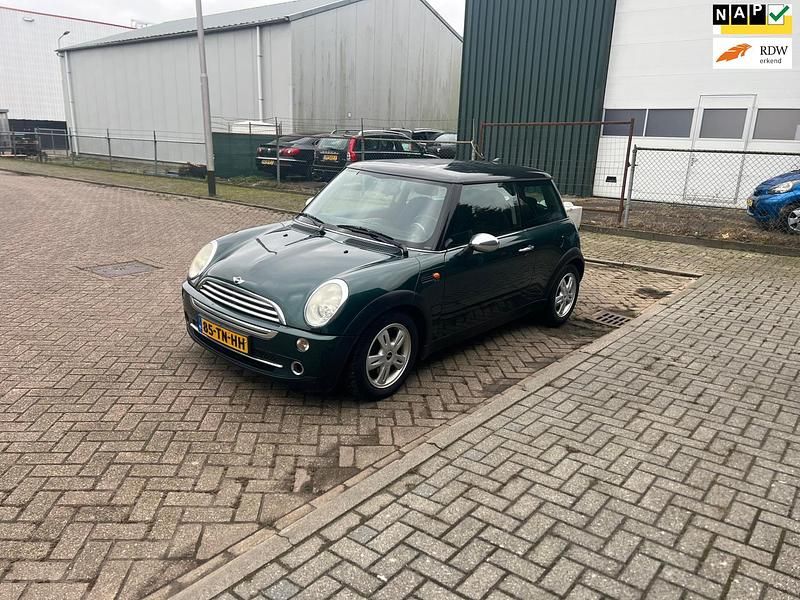 Groen Occasion 2006 Mini Cooper Pepper Hatchback | € 3.950 (Eerlijke prijs) - Afbeelding 1/4