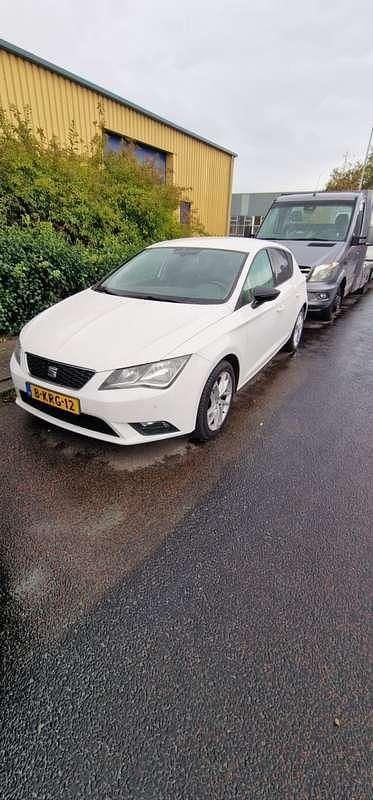 Gebruikt 2013 Seat Leon Style Sedan | € 4.000 (Super prijs) - Afbeelding 1/4