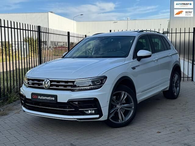 Wit Gebruikt 2018 VW Tiguan R-line SUV | € 27.995 (Goede deal) - Afbeelding 1/4